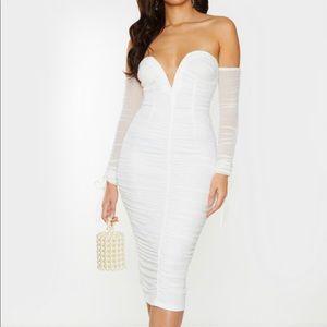 White dress.. never worn